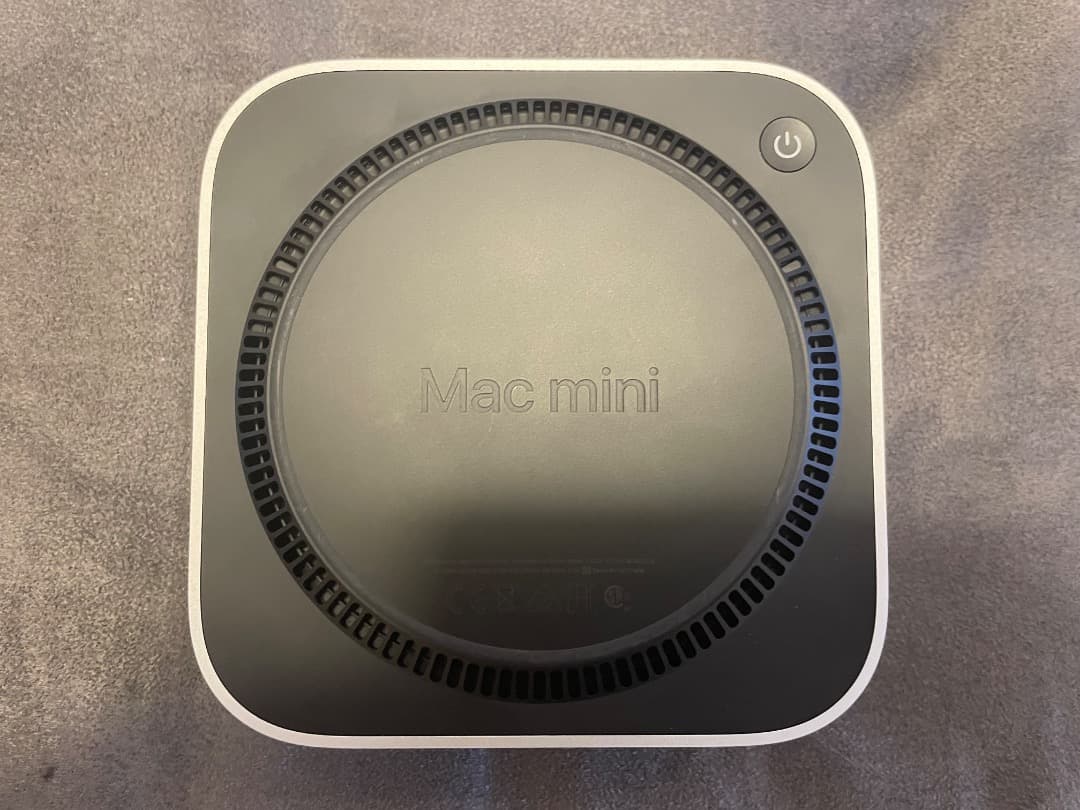 ほぼ新品未使用　Apple Mac mini シルバー 本体と電源ケーブル