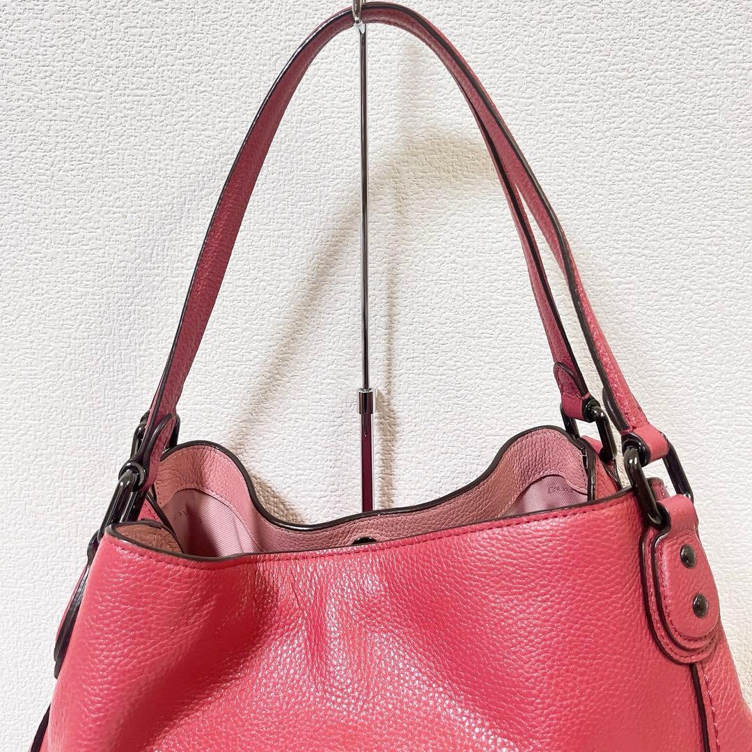 【極美品】COACH コーチ トートバッグ 肩掛け ピンク系 大容量 チャーム付