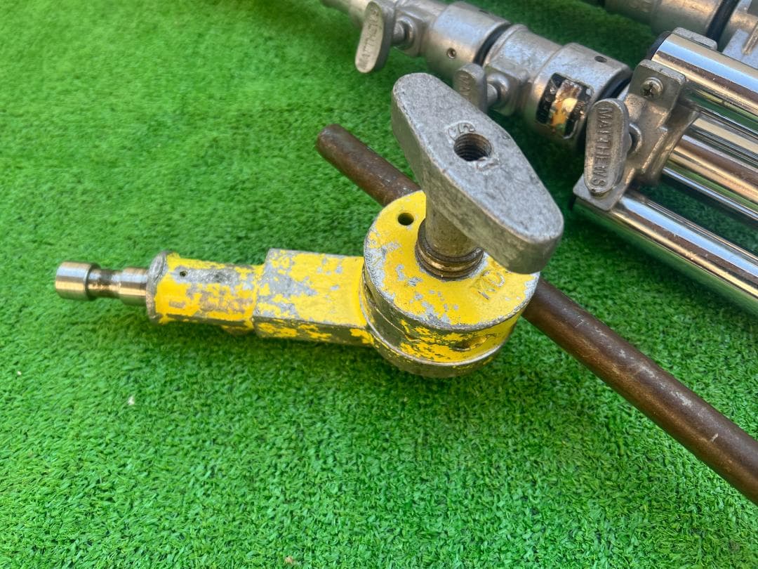 MATTHEWS/マシューズ ライトスタンド×2台 三脚 スタジオ器材