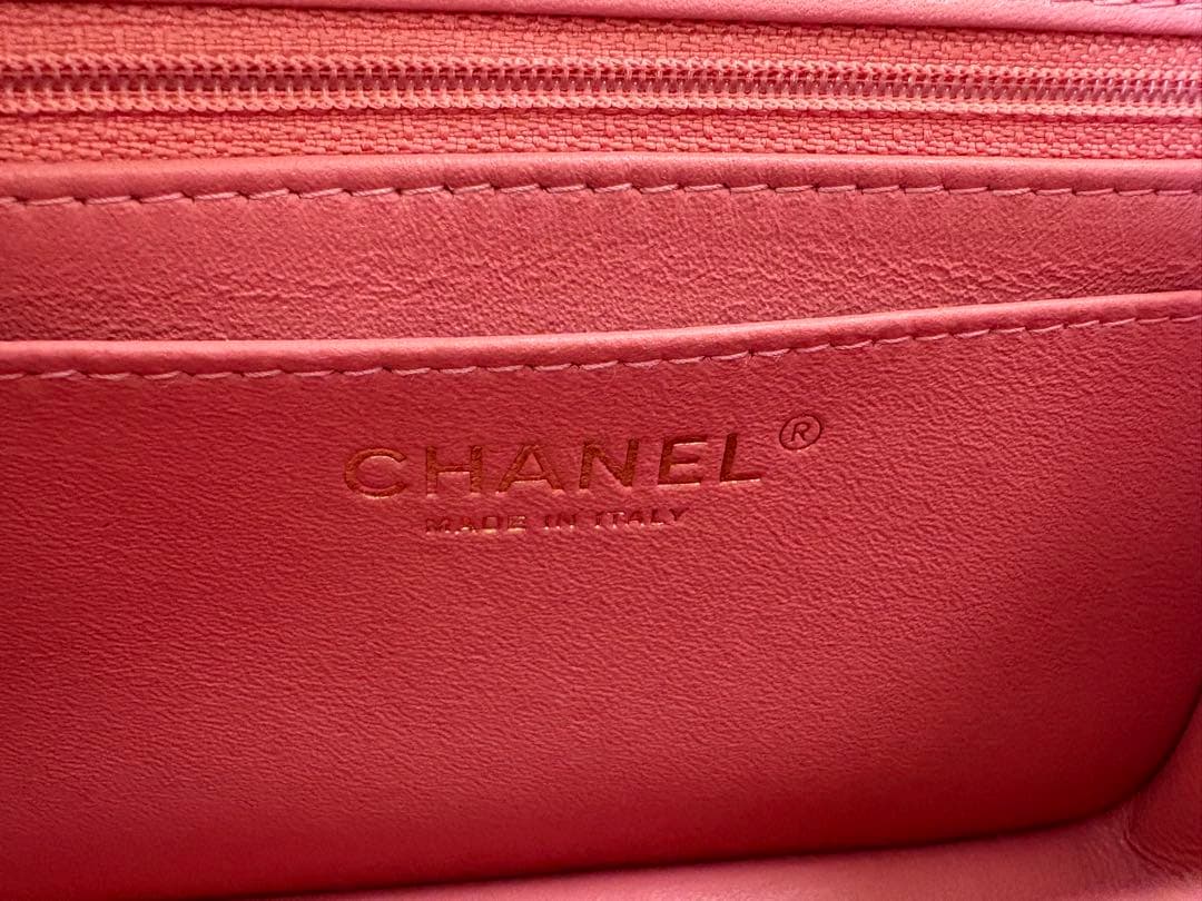 ジ*ー様 極美品 CHANEL ミニマトラッセ ベイビーピンク