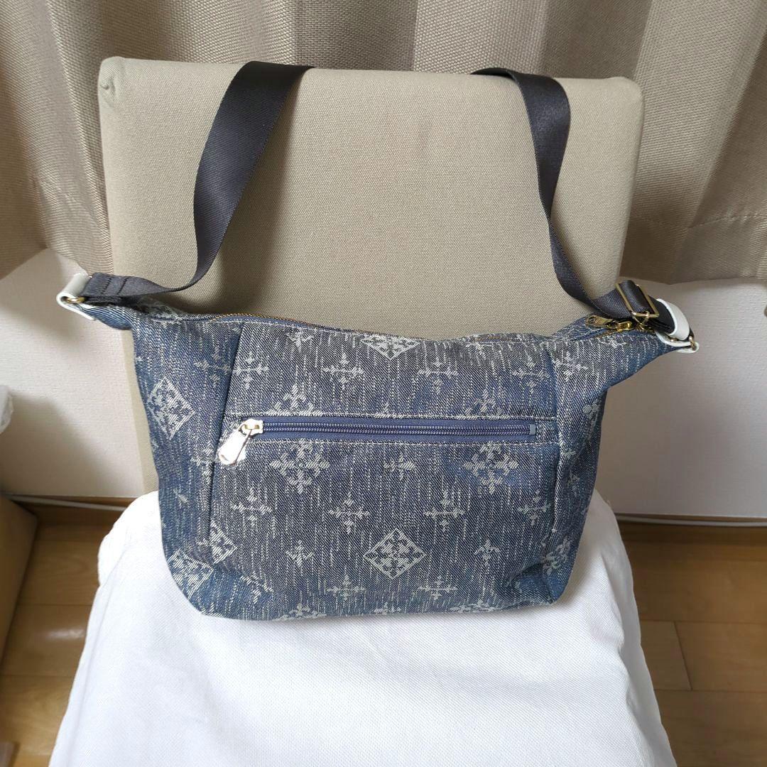 美品russet☆ラシットWEB限定 スリングバッグ　デニムジャガード
