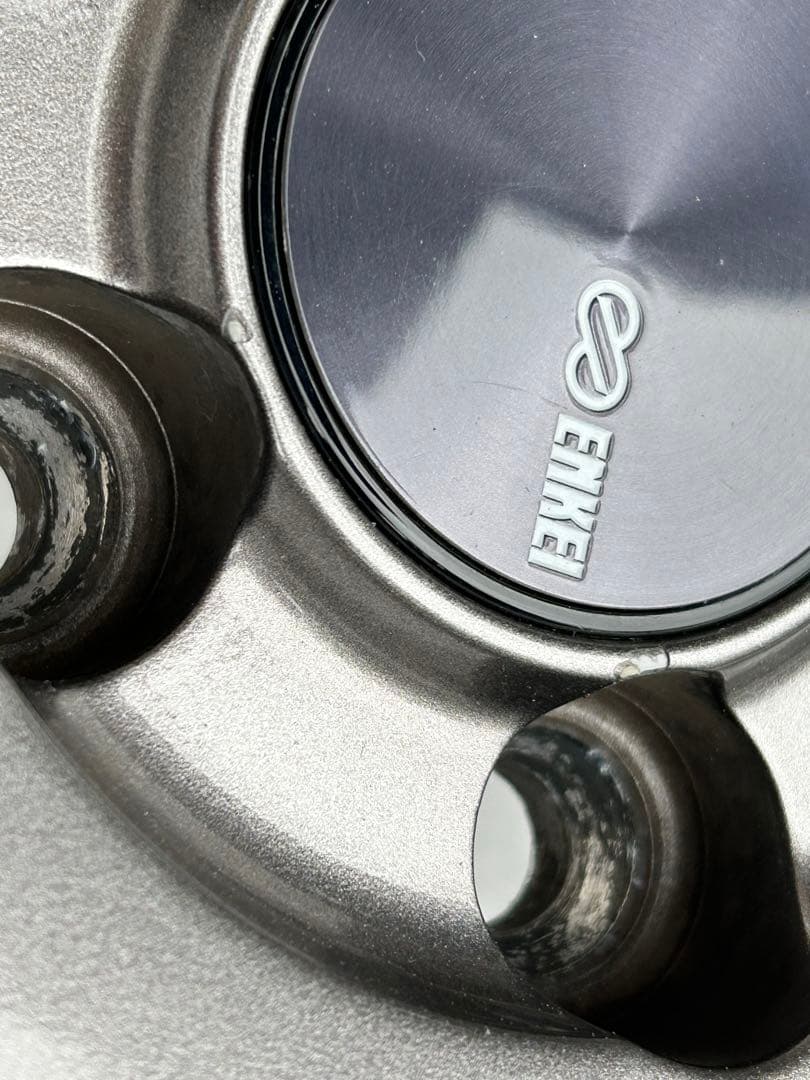 ENKEI PF07 18インチ　アルミホイール