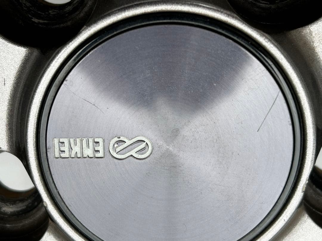 ENKEI PF07 18インチ　アルミホイール