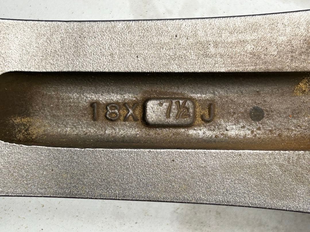 ENKEI PF07 18インチ　アルミホイール