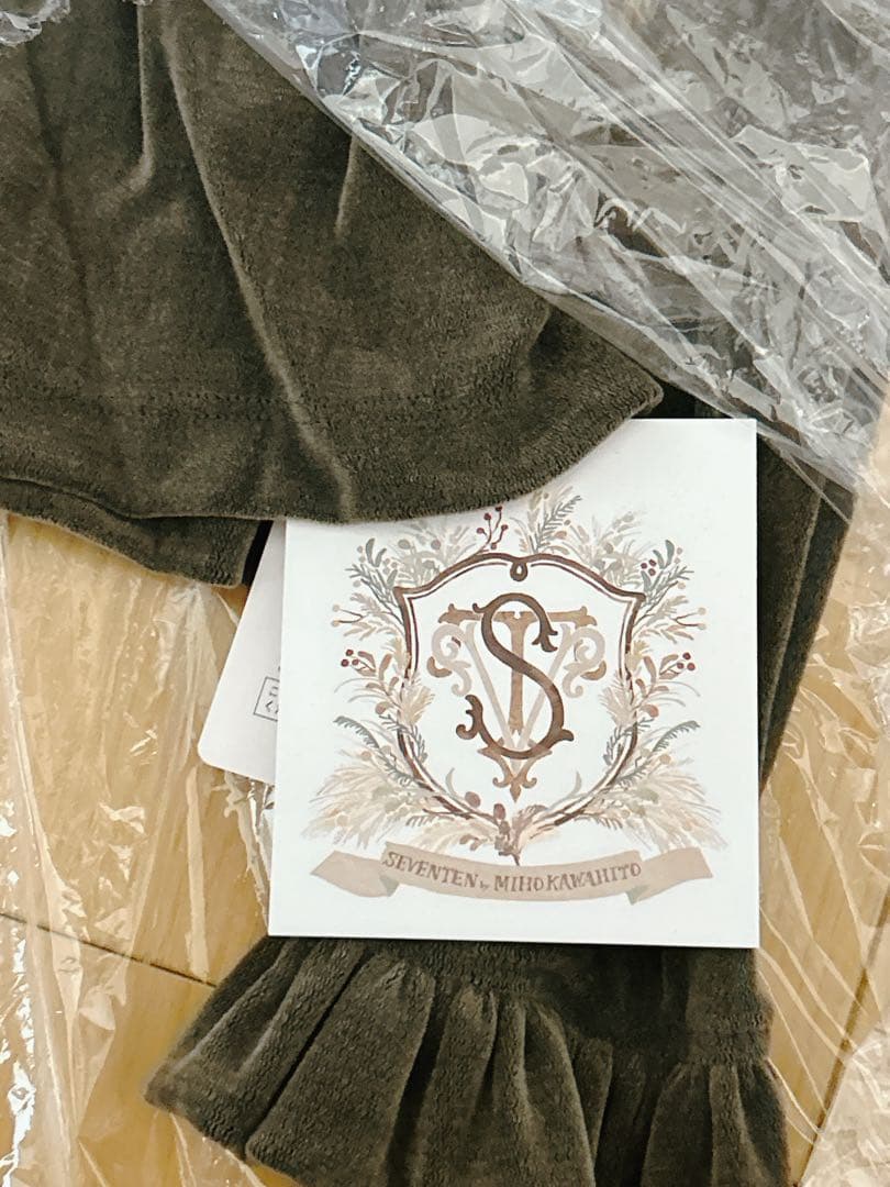 【新品】セブンテン SEVENTEN★ベロアタッチシアートップス グレー M