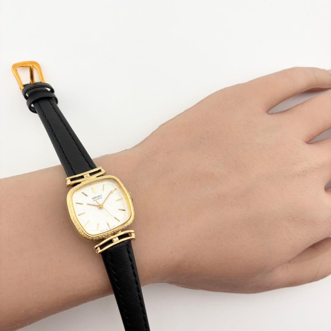 【電池交換済】SEIKO　セイコー　腕時計　新品ベルト　ゴールド　シルバー