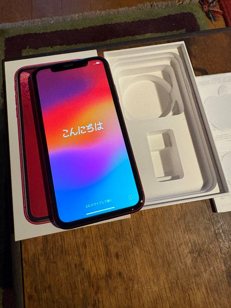 Apple iPhone XR 本体　64gb
