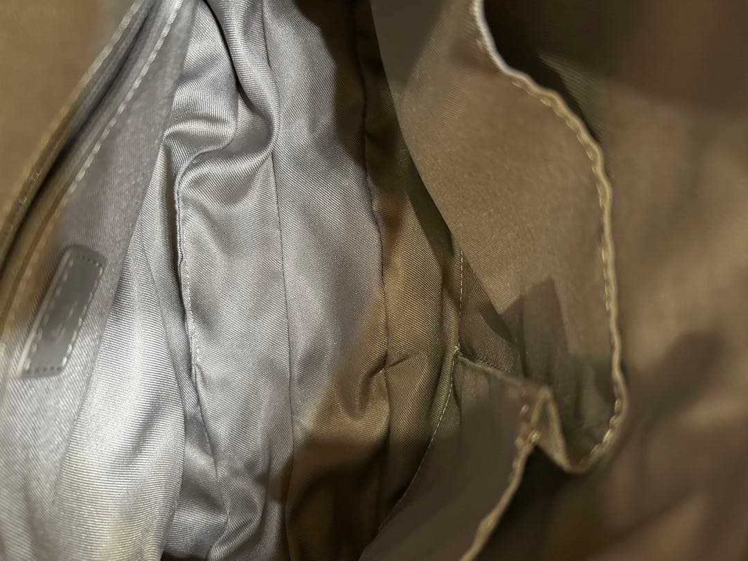 イアパピヨネ　スワローマチショルダーバッグ