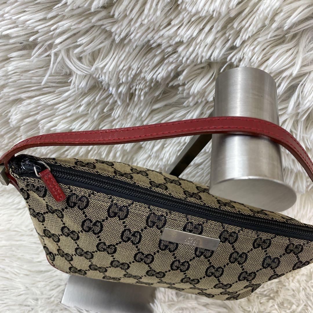 良品 GUCCI アクセサリーポーチ キャンバス GG柄 ロゴプレート　茶×赤