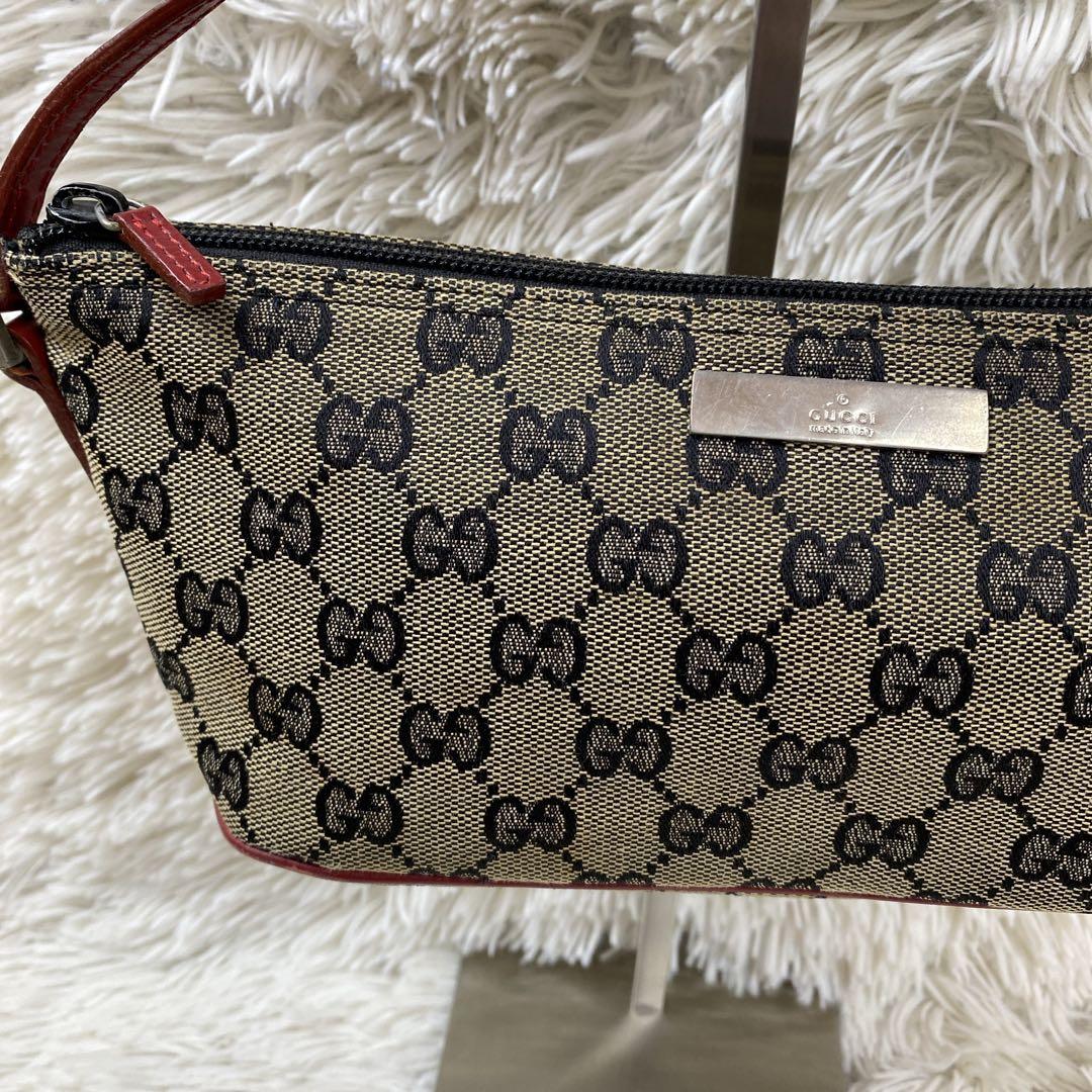 良品 GUCCI アクセサリーポーチ キャンバス GG柄 ロゴプレート　茶×赤