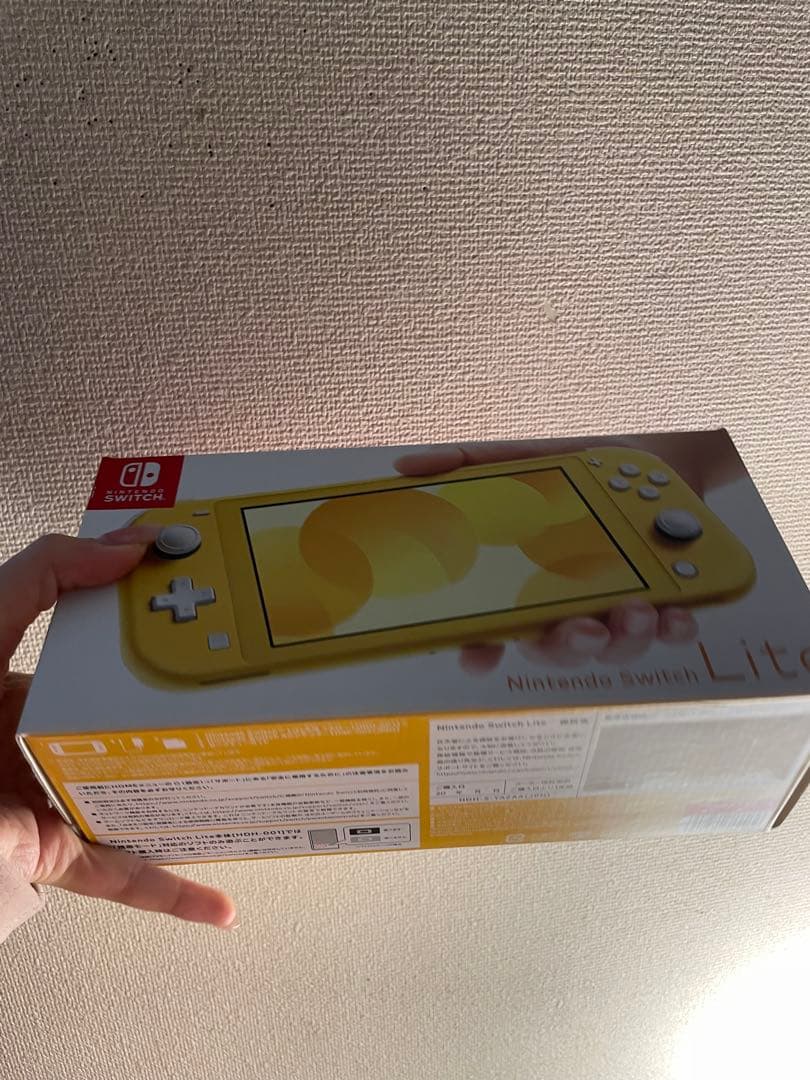【今だけ値下げ】Nintendo Switch Lite 透明ケース 充電器付