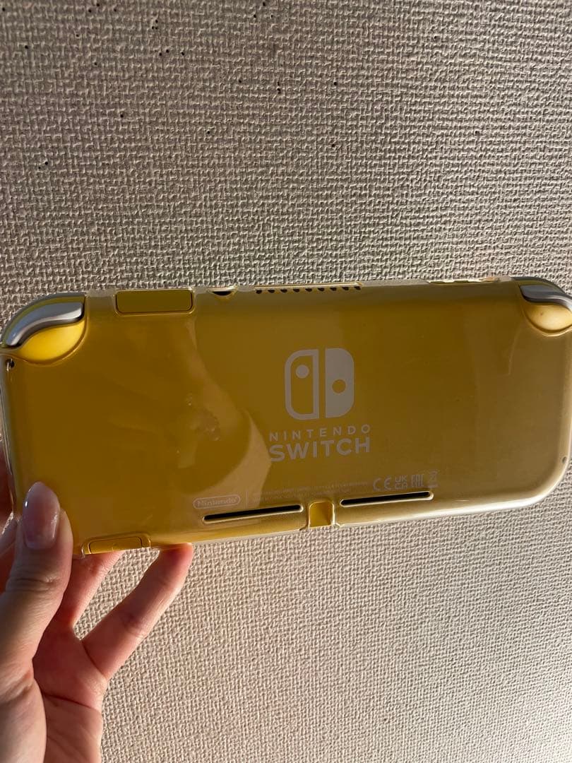 【今だけ値下げ】Nintendo Switch Lite 透明ケース 充電器付