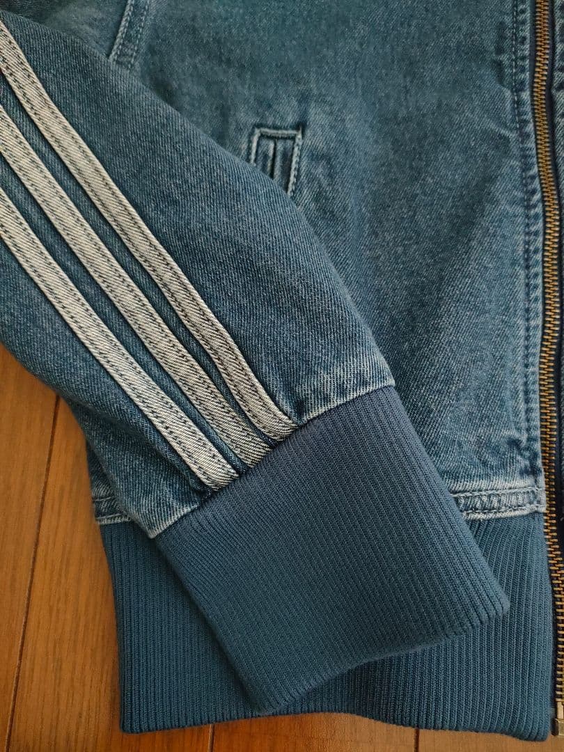 美品　アディダスオリジナルス　アディカラー デニム トラックトップ 　Sサイズ