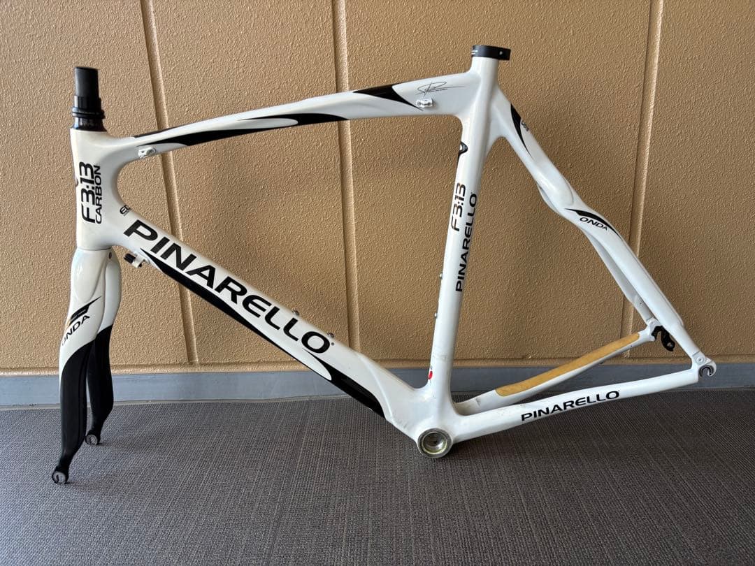 PINARELLO F3:13 CARBON BB無しフレームセット