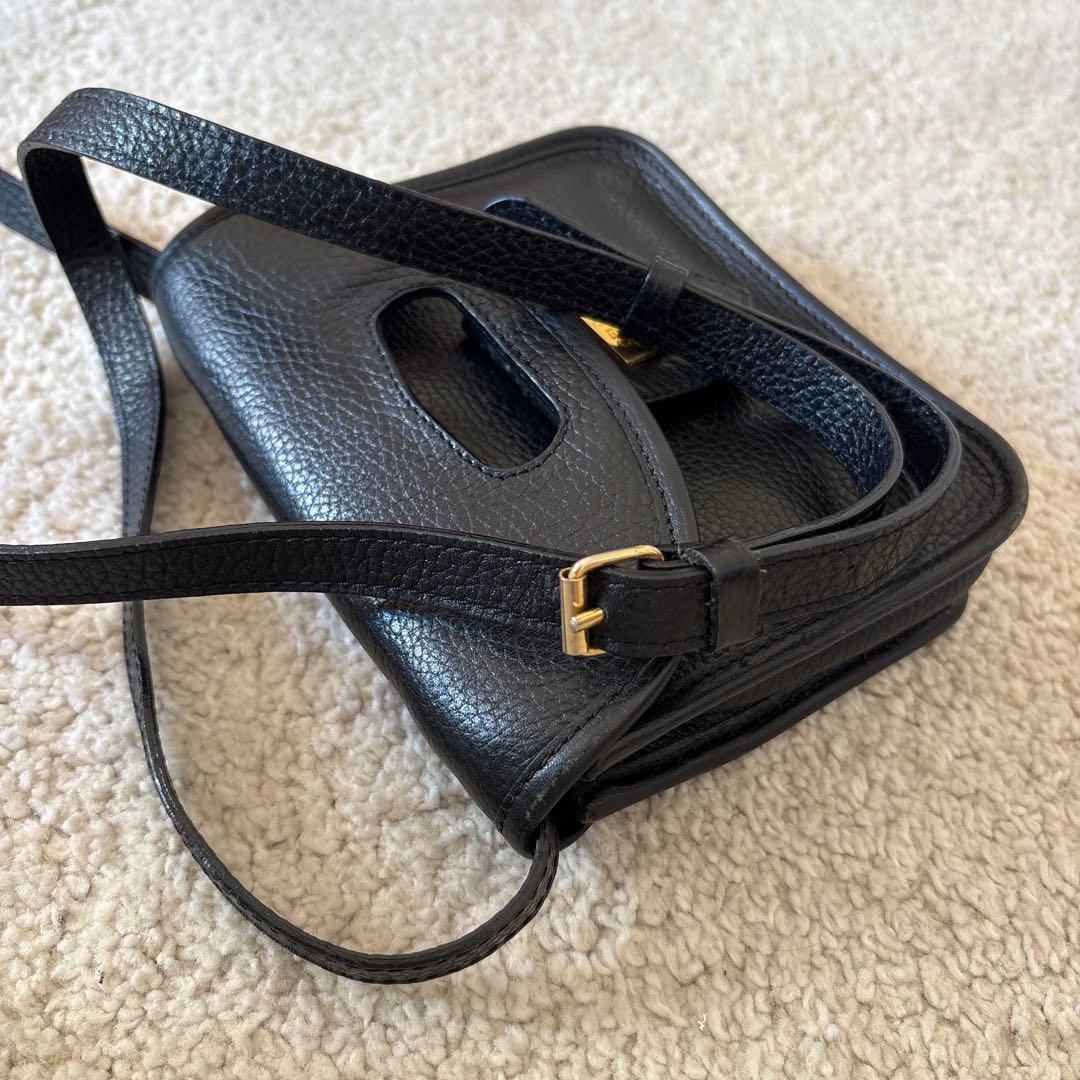 CELINE　リングガンチーニ　レザーショルダーバッグ