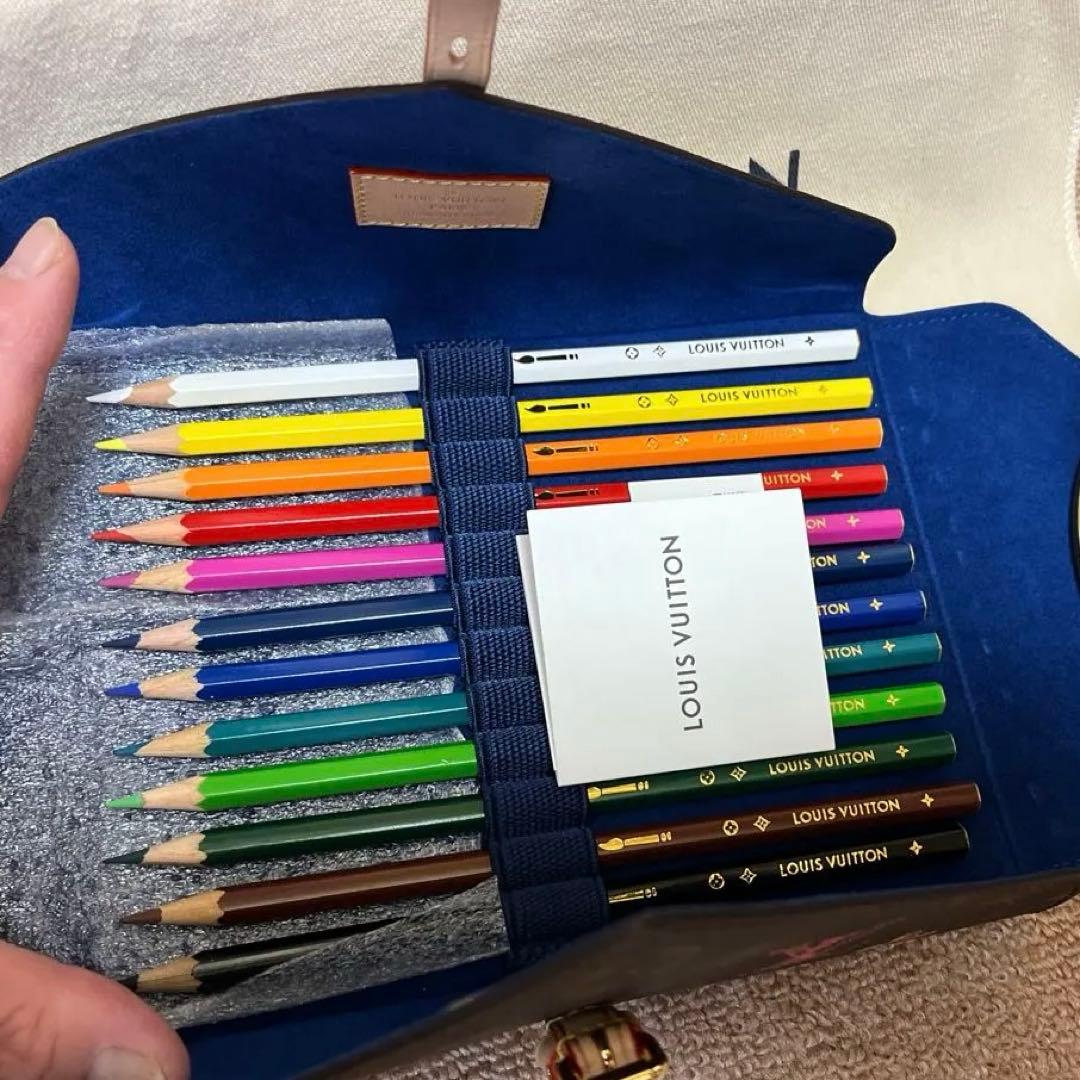 ヒカリ　LOUIS VUITTON ルイヴィトン 色鉛筆