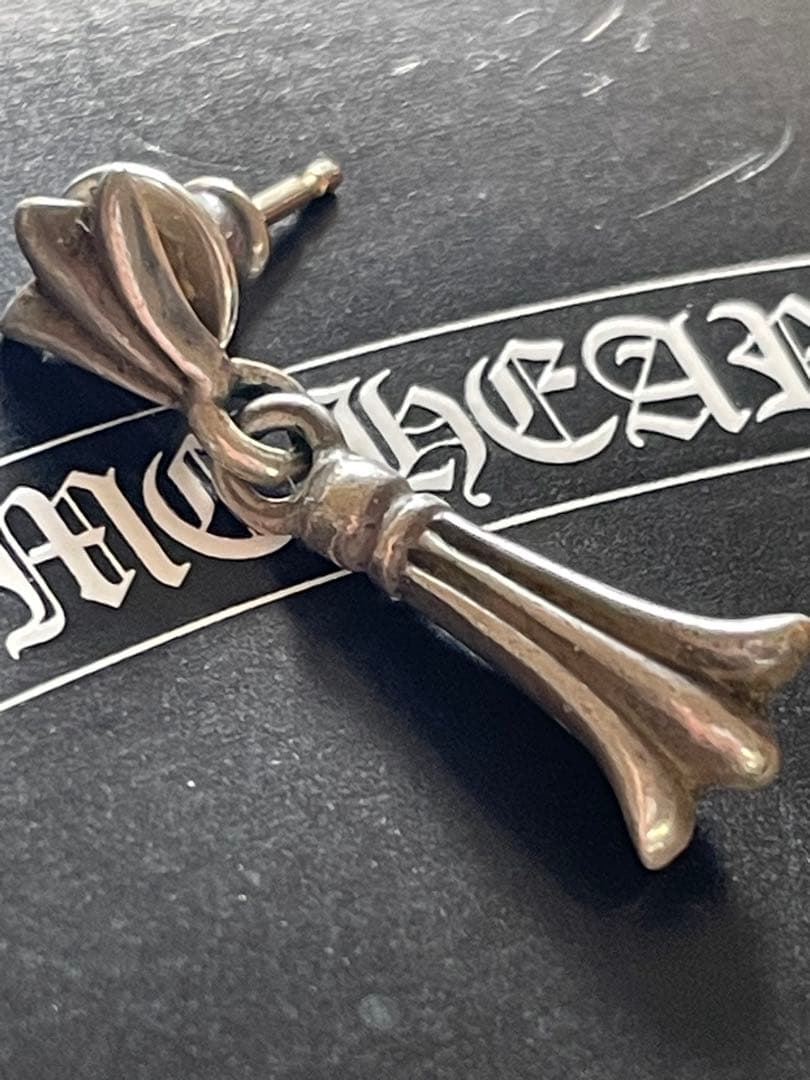 クロムハーツ♦︎クロステイルドロップピアス