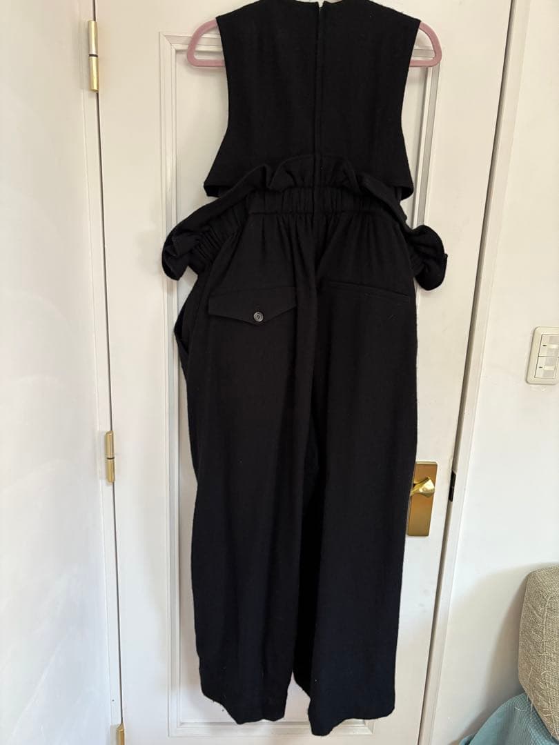 noir kei ninomiya フリルデザイン 黒オールインワン