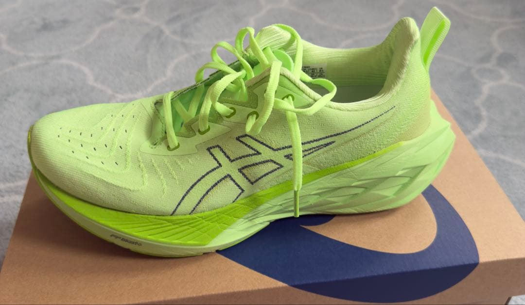 アシックス NOVABLAST4/ノヴァブラスト4 26.5cm