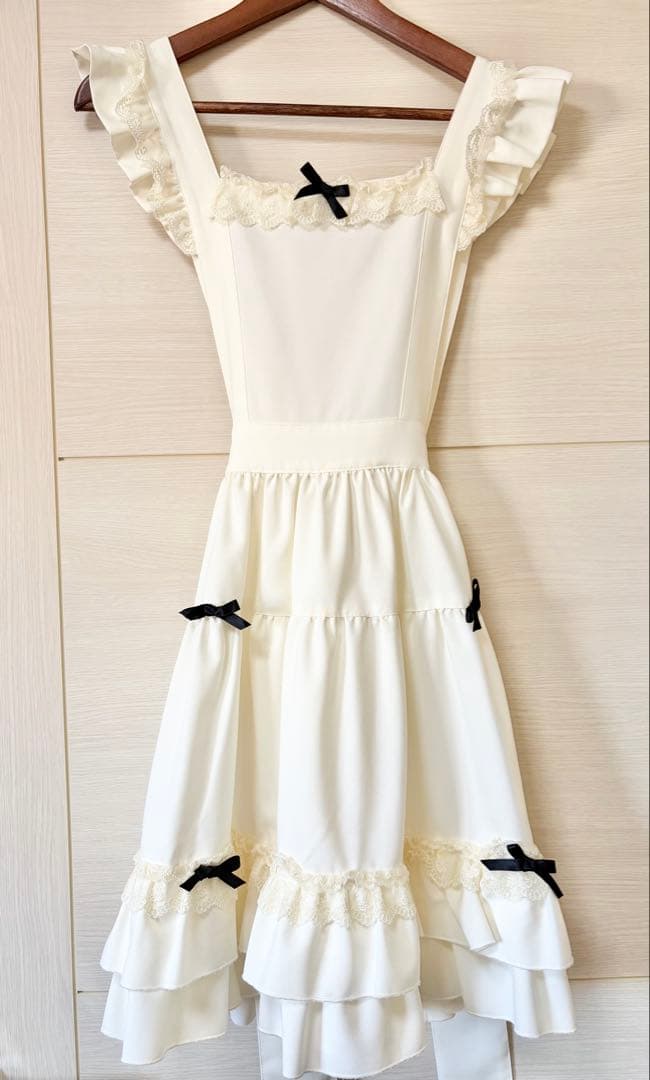 Innocent World 大人になったアリス エプロン生成り×黒　Mサイズ