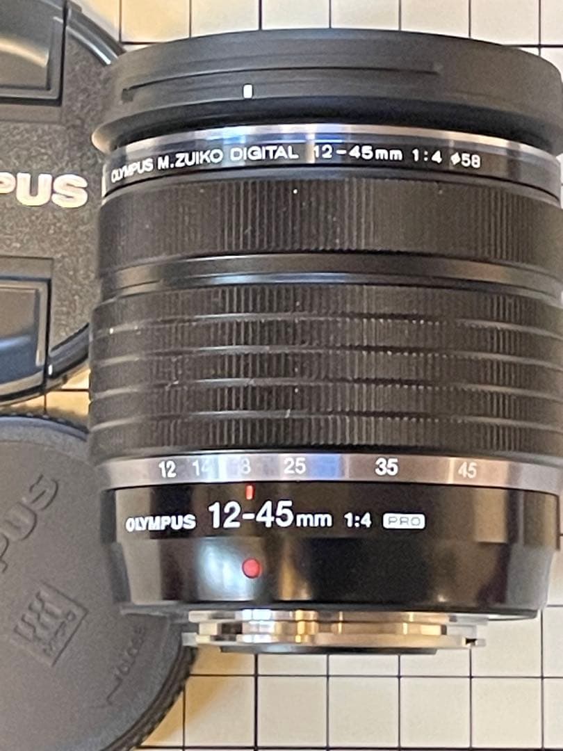 【ほぼ新品】M.ZUIKO DIGITAL ED 12-45mm f/4 PRO