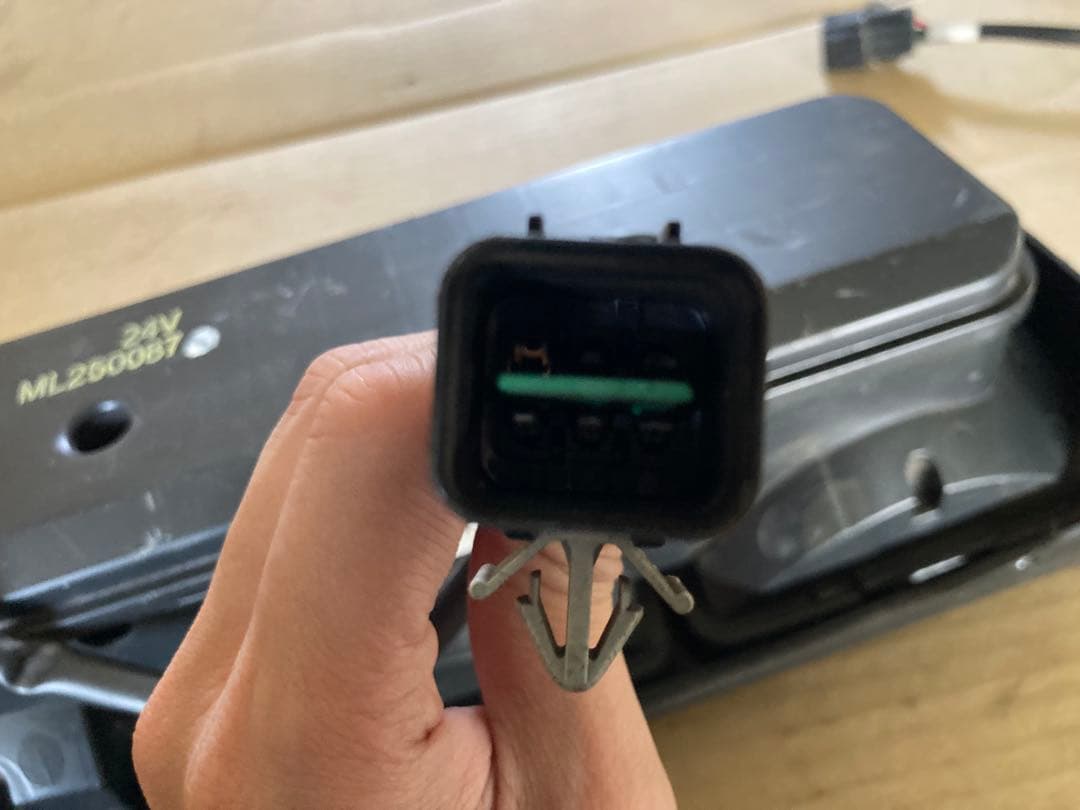 三菱ふそう newキャンター テールランプ 左右セット