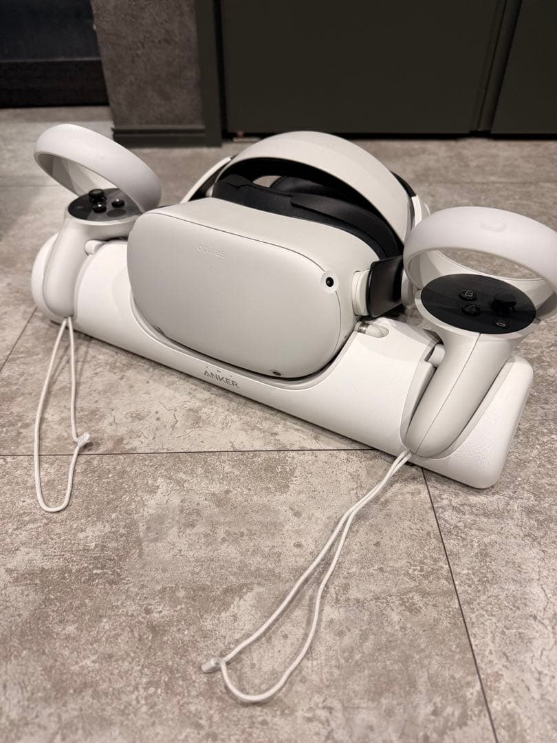  Quest 2 VR 128GB 中古美品　Anker充電スタンド