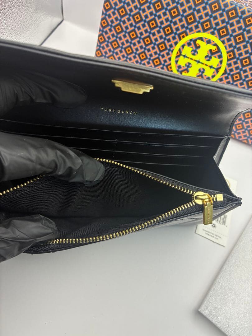 トリーバーチ Tory Burch 未使用 長財布 キラ ダイヤモンドキルト