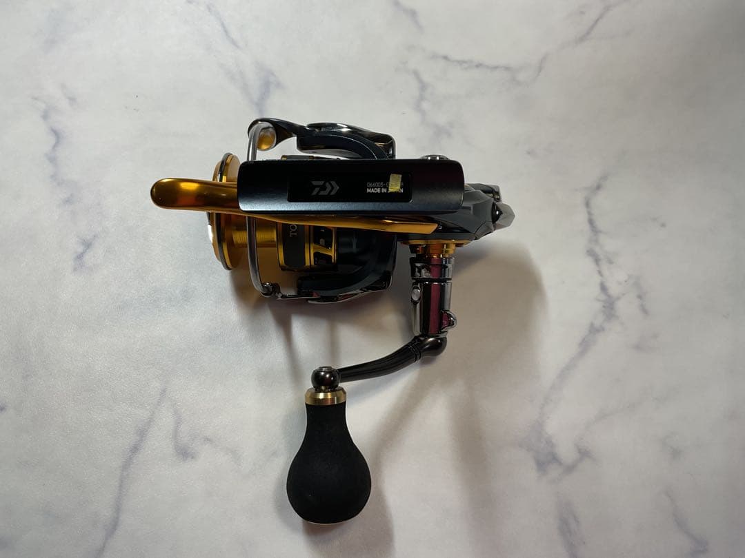 Daiwa ダイワ 18 TOURNAMENT ISO 3000LBD