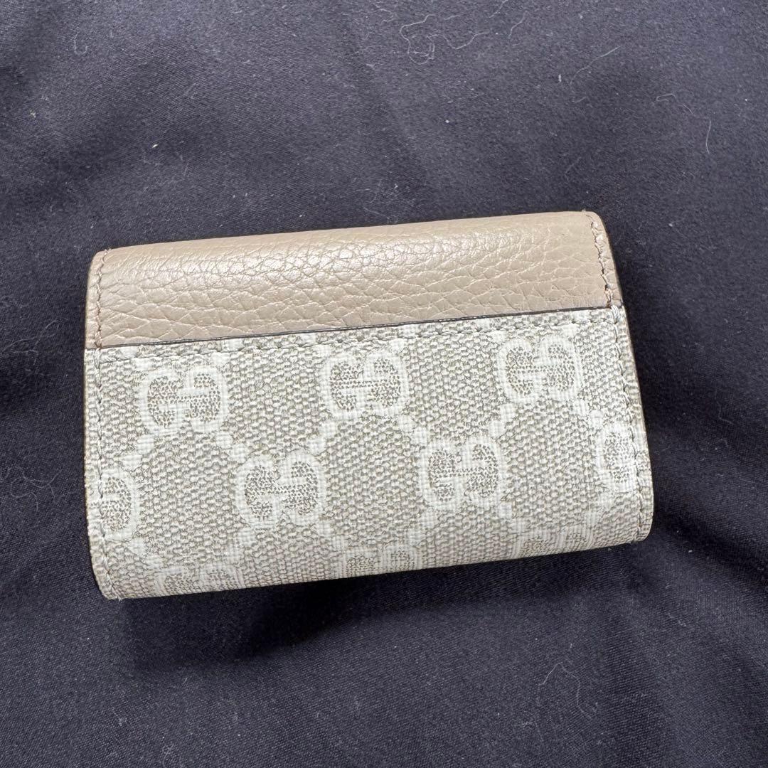 GUCCI ベージュキーケース