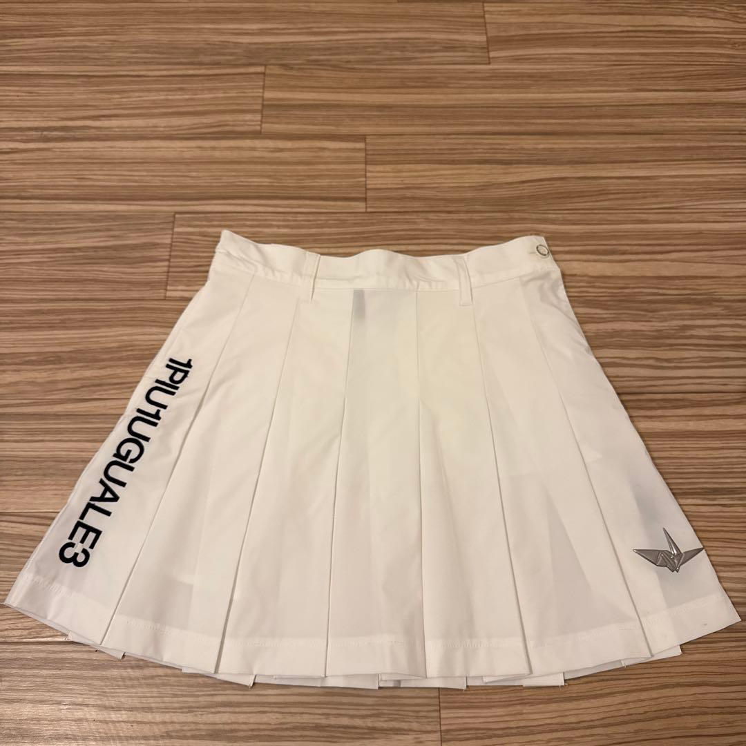 極美品 1piu1uguale3 スカート