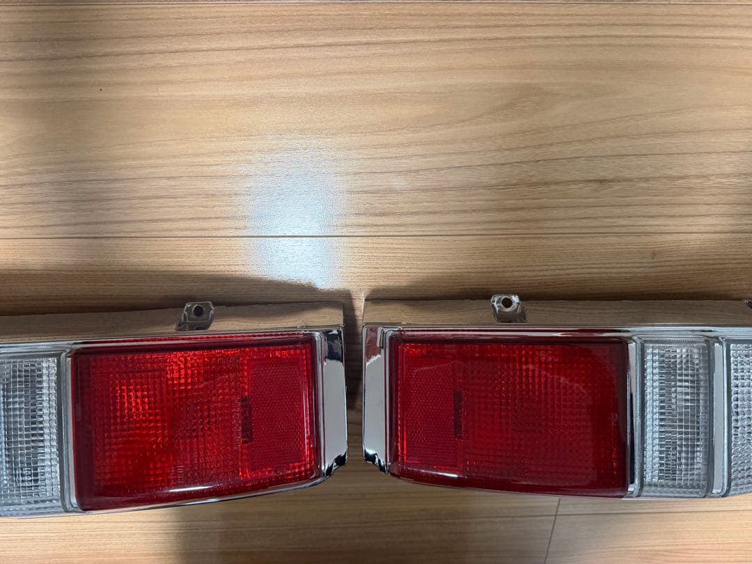 マークIIワゴン赤白LEDテールランプ