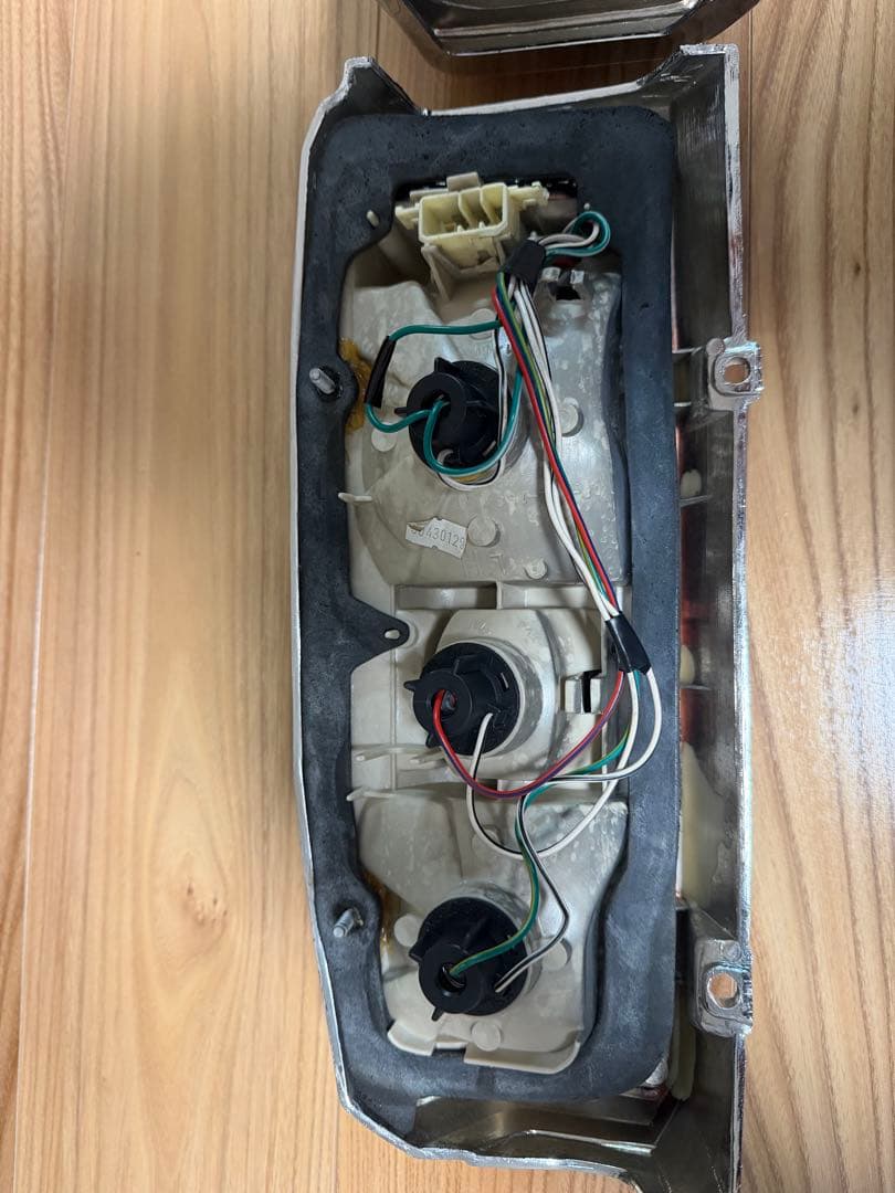 マークIIワゴン赤白LEDテールランプ