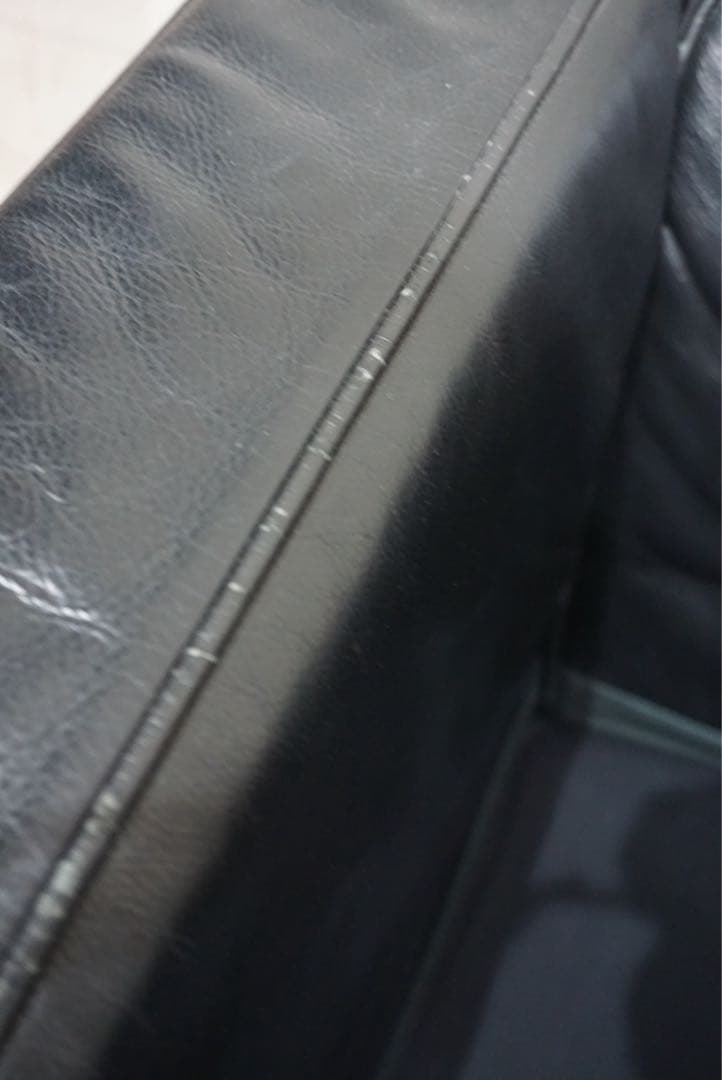 IDC大塚家具 黒総本革 LC2 ル・コルビジェ リプロダクトソファ