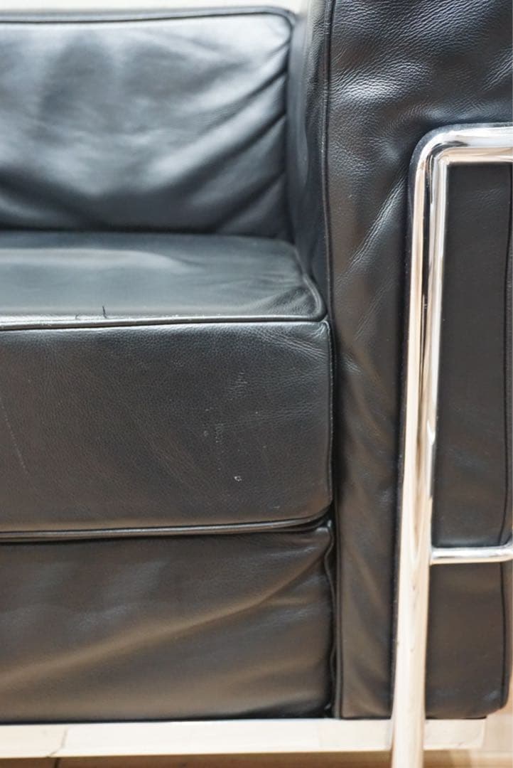 IDC大塚家具 黒総本革 LC2 ル・コルビジェ リプロダクトソファ