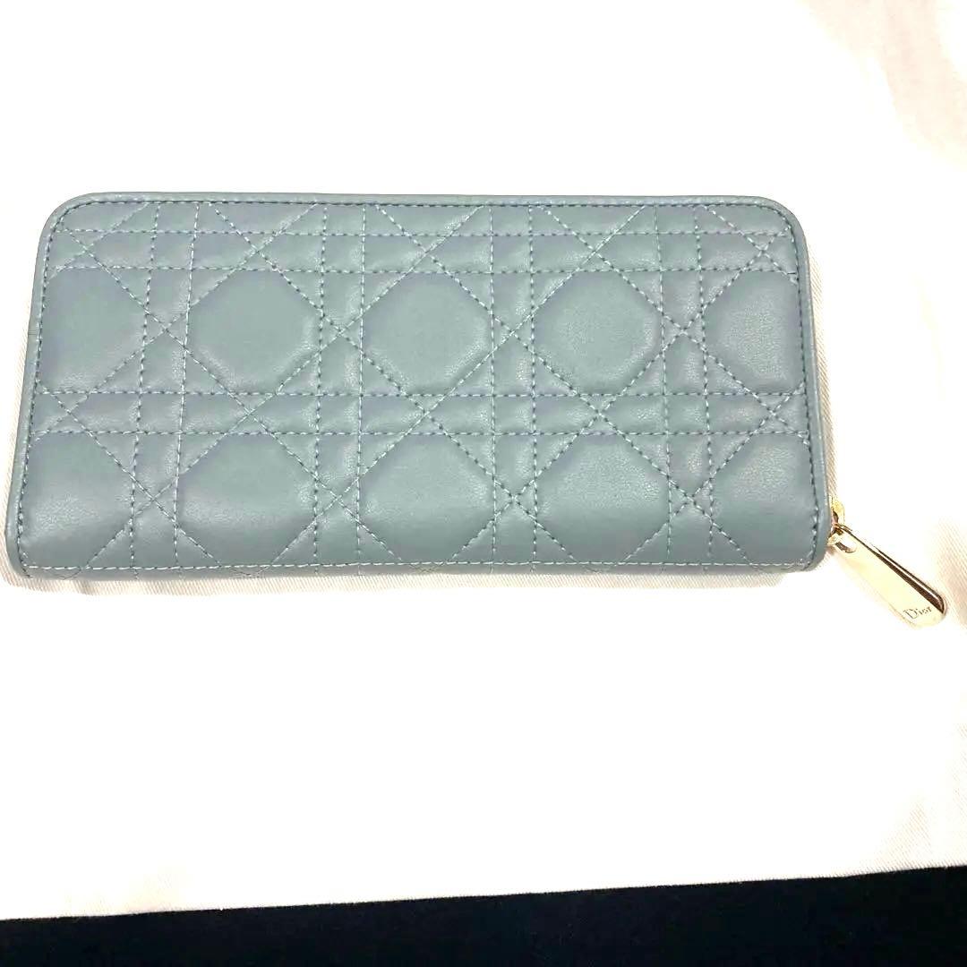 【新品同様】昨年1月購入LadyDiorVoyageur 長財布ラムスキン正規品