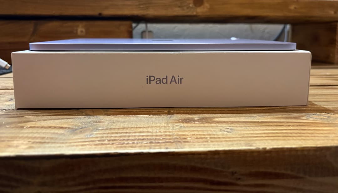 iPad Air 11インチ M2 ガラスフィル厶 Wi-Fi パープル