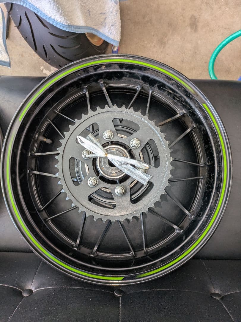 2019年式Ｚ９００ＲＳカフェ純正ホイール(リアスプロケット付)前後2本セット