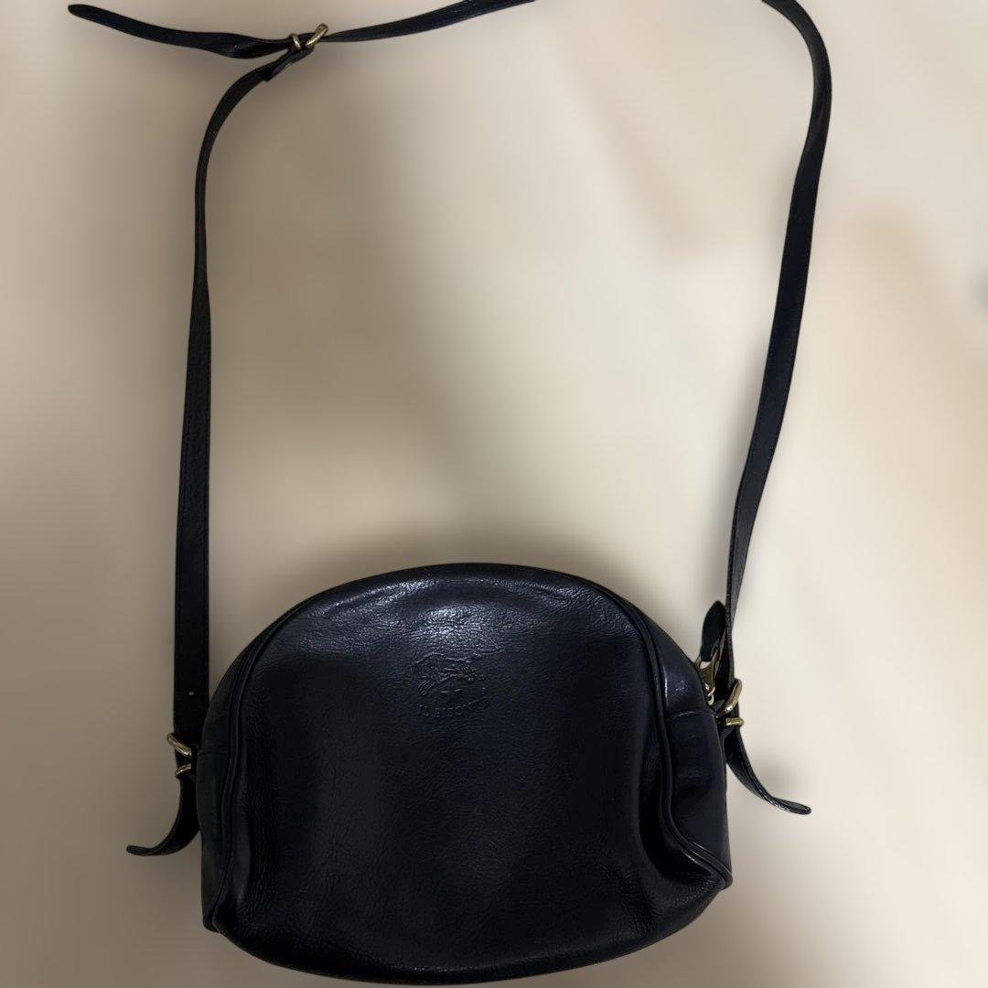 イルビゾンテ　レザー ショルダーバッグ