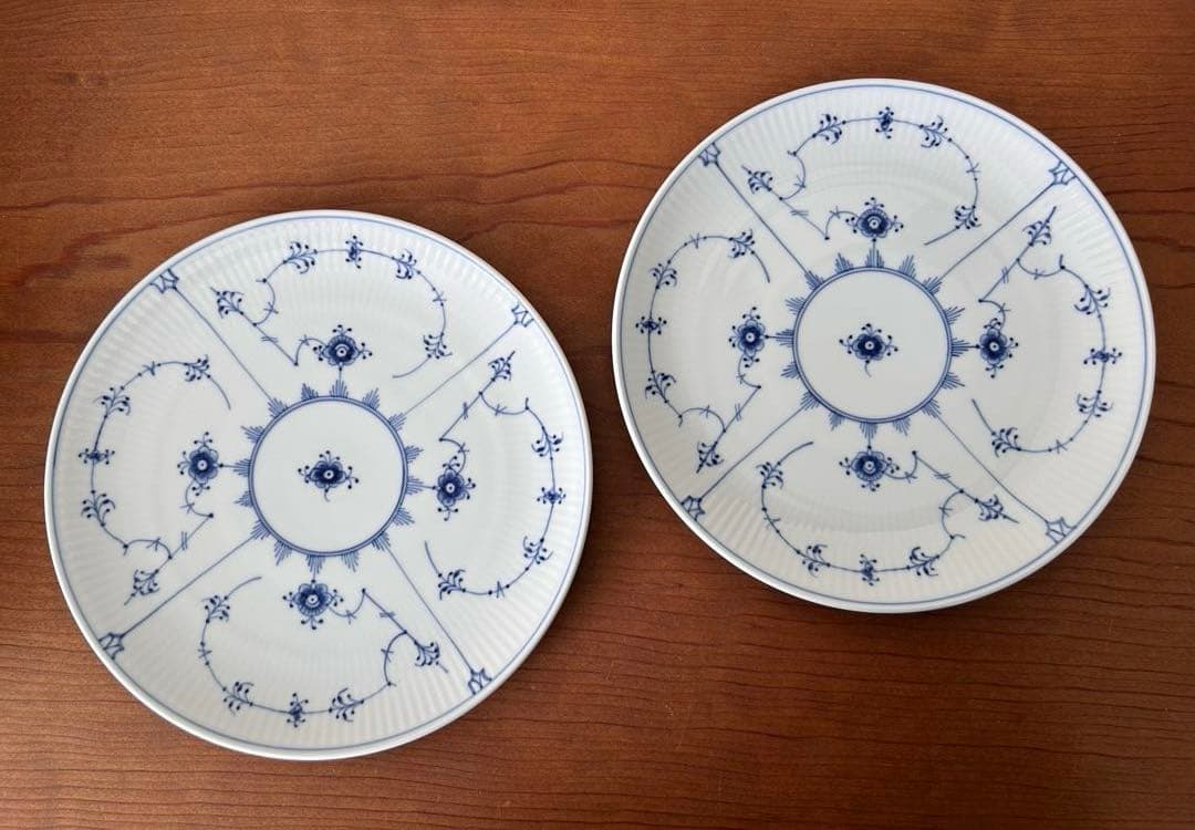 ブルーフルーテッド　プレイン　クーププレート　2枚