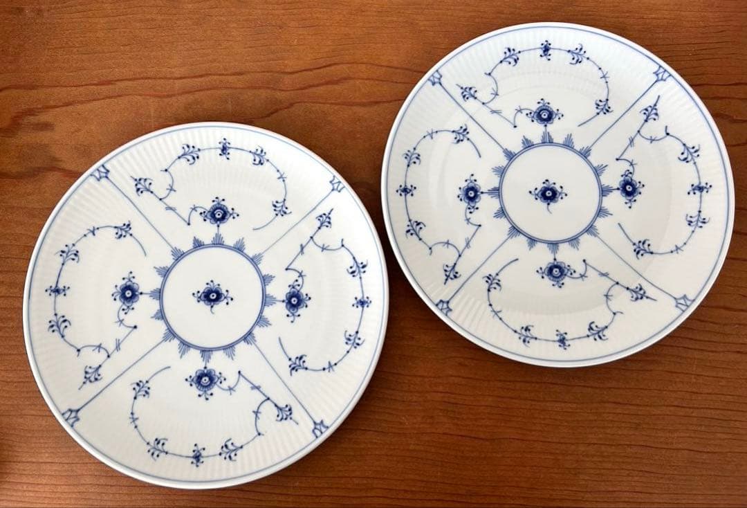 ブルーフルーテッド　プレイン　クーププレート　2枚