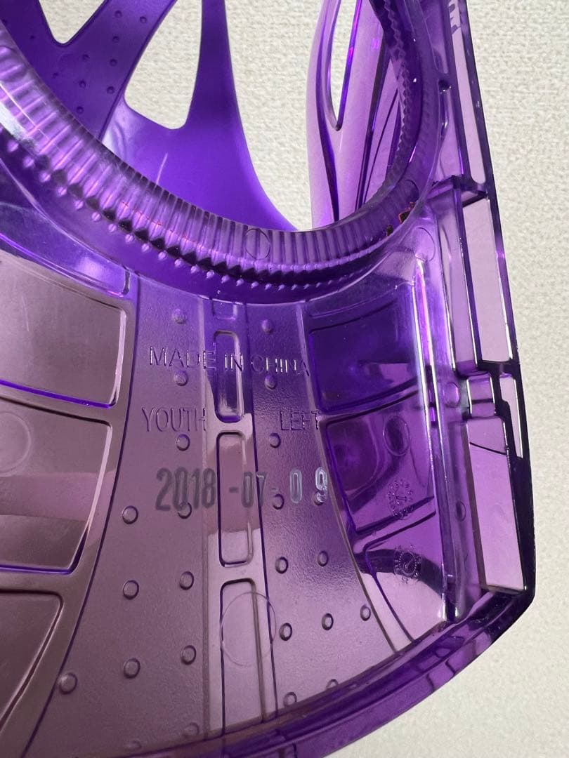 早い物勝ち！　スポンジボブ ボード 100cm ＋burtonバイン