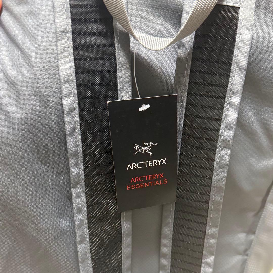 【新品】アークテリクス グレー リュック