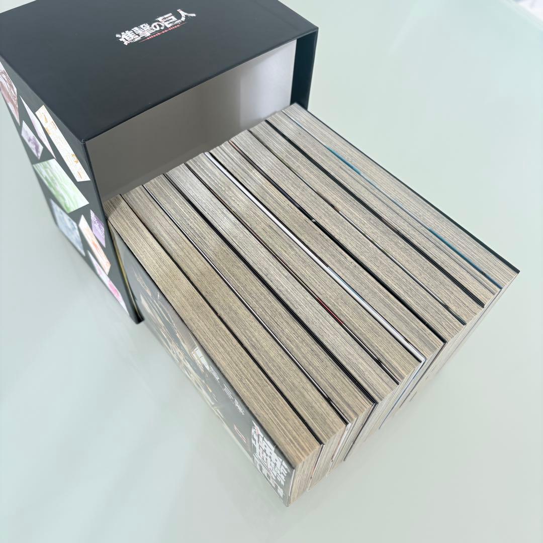 「進撃の巨人」全巻＋関連本＋α