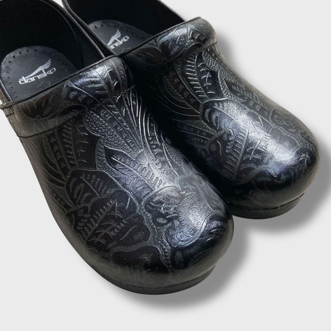 ダンスコ☆プロフェッショナル☆クロッグサンダル☆フローラル柄☆型押し☆26.5