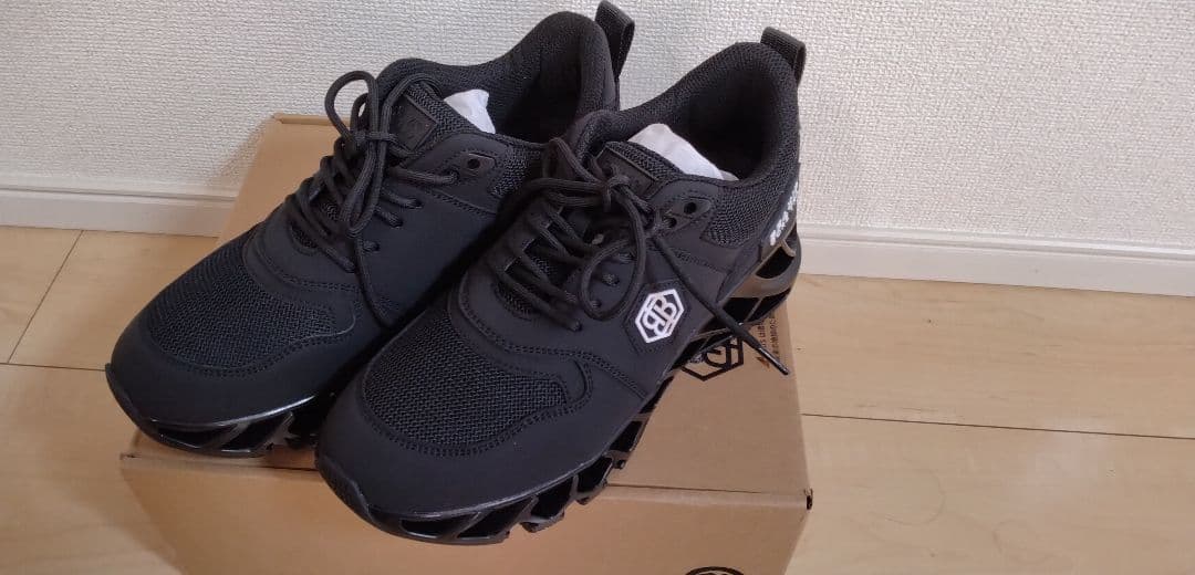 新品　ビーアクシスバランスコアスニーカー3 ブラックM(23.5cm〜24cm)