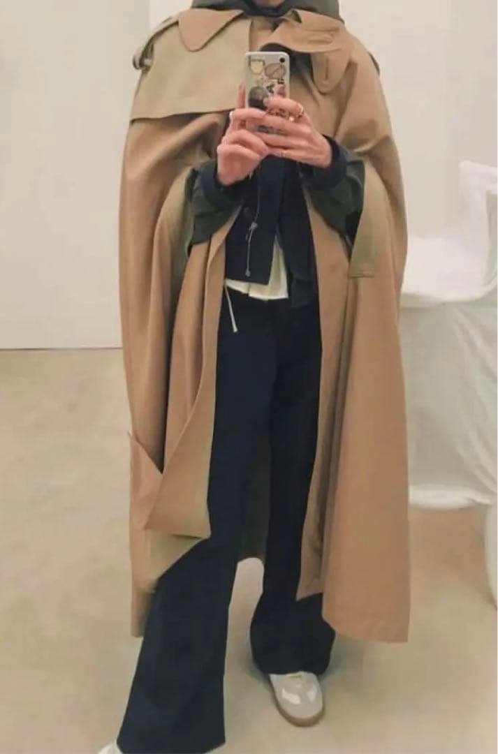 フミカウチダ トレンチ