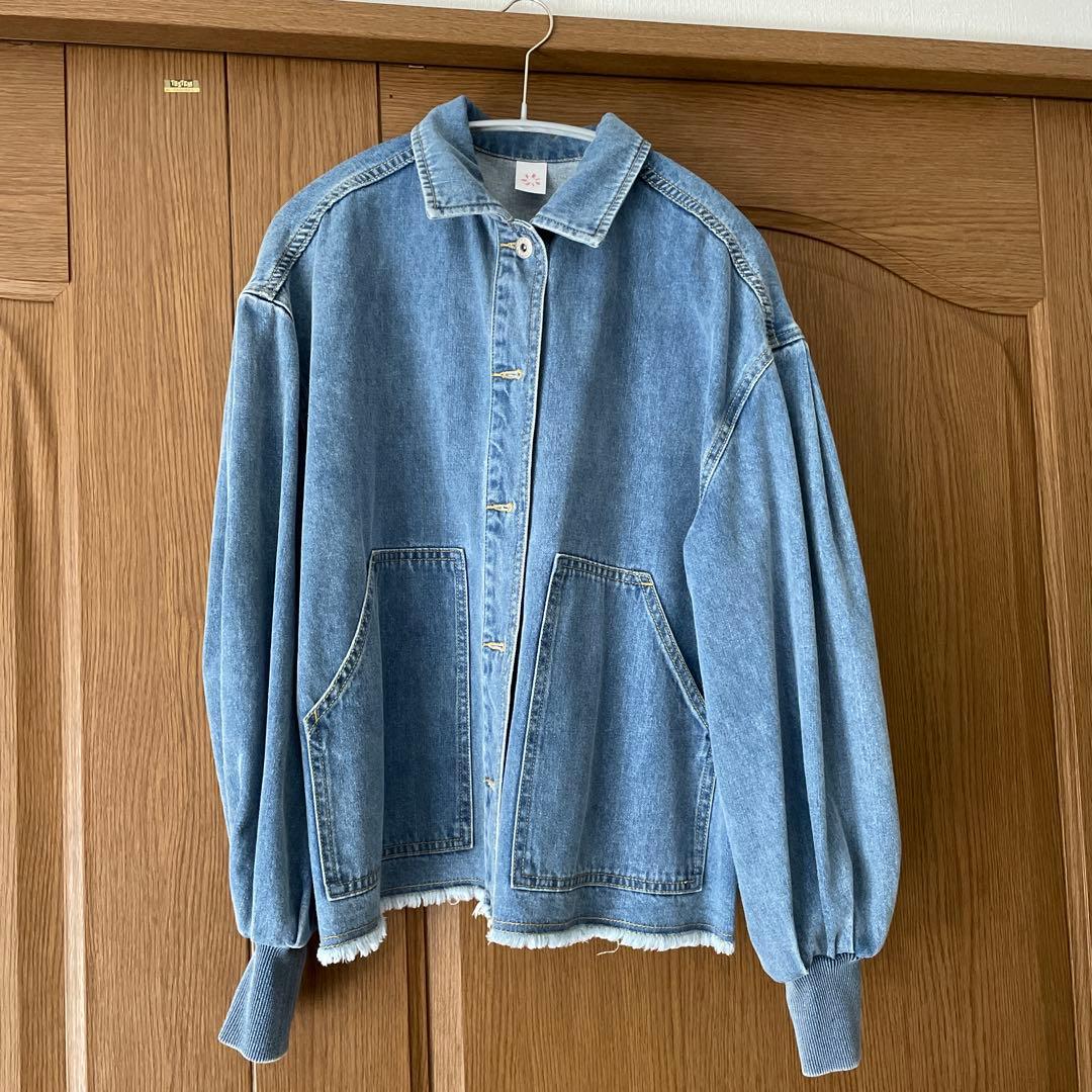 ビアズリー 袖パフ　デニムジャケット