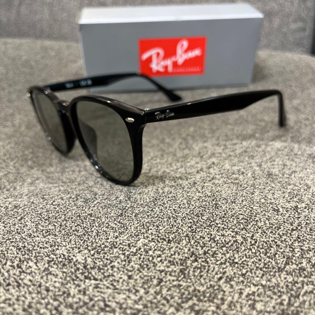 RayBanレイバンRB4259F 601/87 BLACK/LIGHTGREY