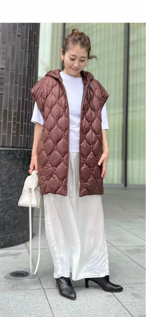 スタニングルアーフード付き ダウンベスト